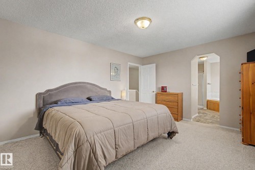 4113 36A Avenue Nw, Edmonton, AB 