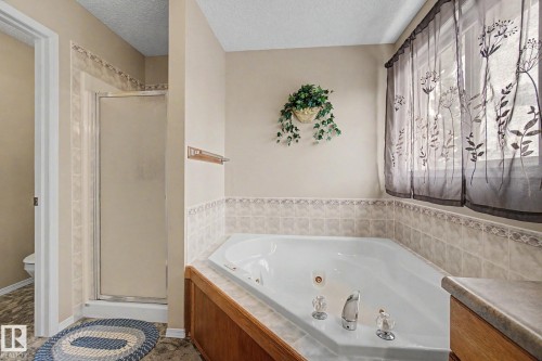 4113 36A Avenue Nw, Edmonton, AB 