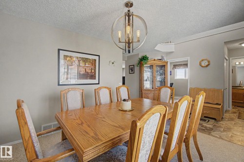 4113 36A Avenue Nw, Edmonton, AB 