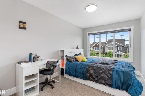 2933 Chokecherry Common, Edmonton, AB 