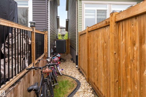 2933 Chokecherry Common, Edmonton, AB 