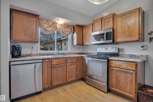 4804 42 Avenue, Beaumont, AB 