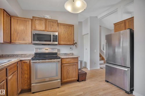 4804 42 Avenue, Beaumont, AB 