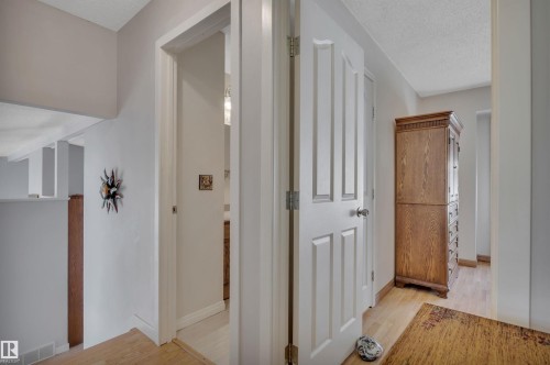 4804 42 Avenue, Beaumont, AB 
