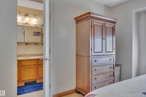 4804 42 Avenue, Beaumont, AB 