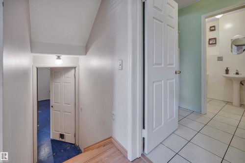 4804 42 Avenue, Beaumont, AB 