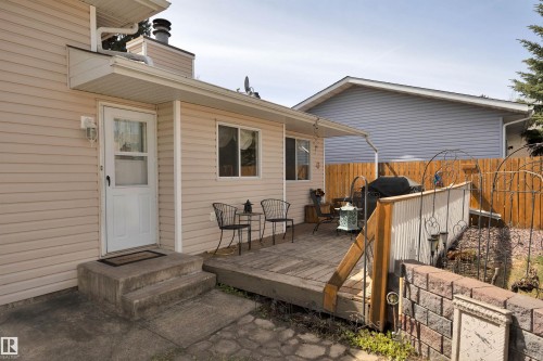 4804 42 Avenue, Beaumont, AB 