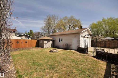 4804 42 Avenue, Beaumont, AB 