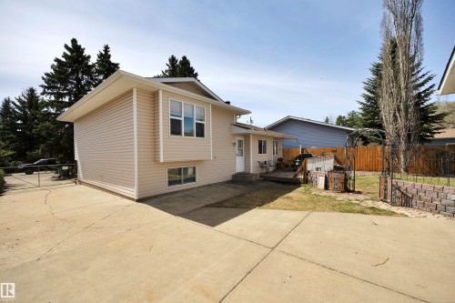 4804 42 Avenue, Beaumont, AB 