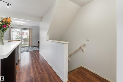 29 3751 12 Street, Edmonton, AB 