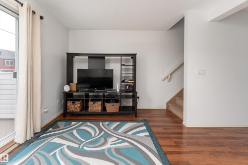 29 3751 12 Street, Edmonton, AB 