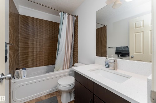 29 3751 12 Street, Edmonton, AB 