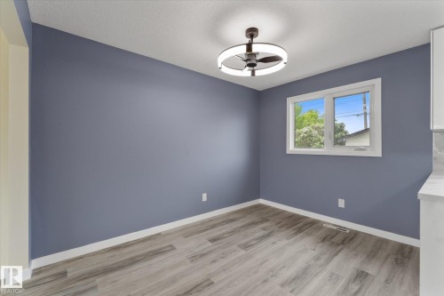 7311 137 Avenue, Edmonton, AB 