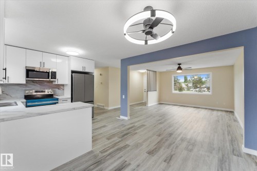 7311 137 Avenue, Edmonton, AB 