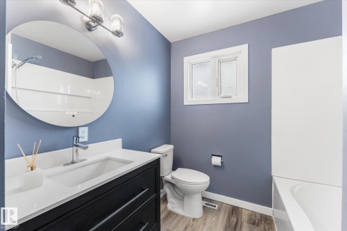 7311 137 Avenue, Edmonton, AB 