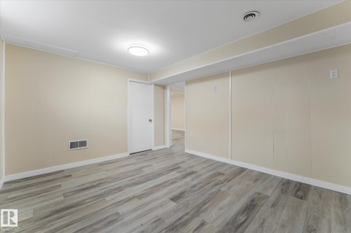 7311 137 Avenue, Edmonton, AB 