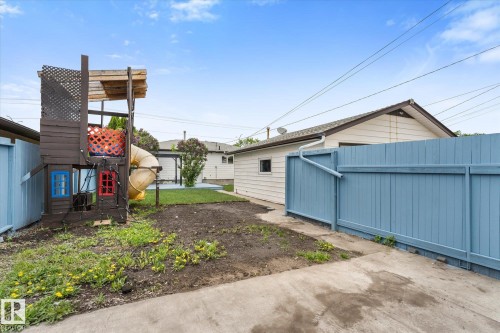7311 137 Avenue, Edmonton, AB 