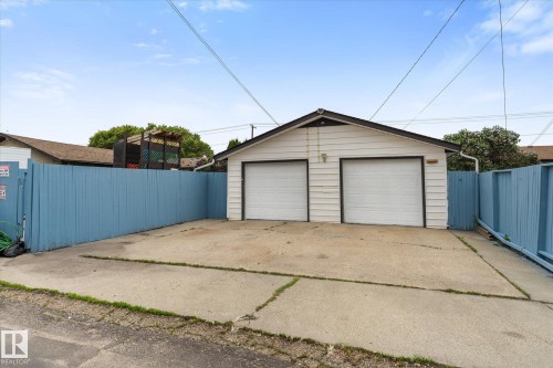 7311 137 Avenue, Edmonton, AB 