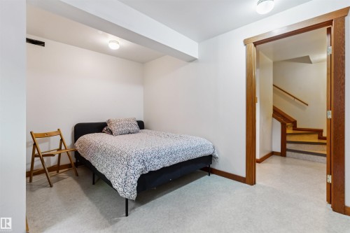 9655 87 Avenue, Edmonton, AB 