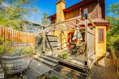 9655 87 Avenue, Edmonton, AB 