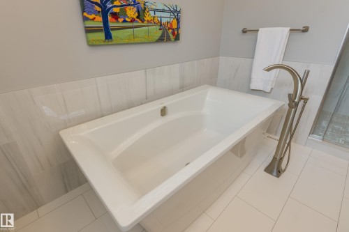 9307 147 Street, Edmonton, AB 