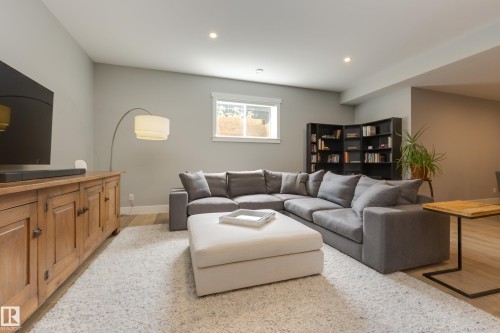 9307 147 Street, Edmonton, AB 