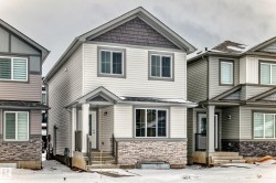 4611 177ave Edmonton, AB T5Y 4B7