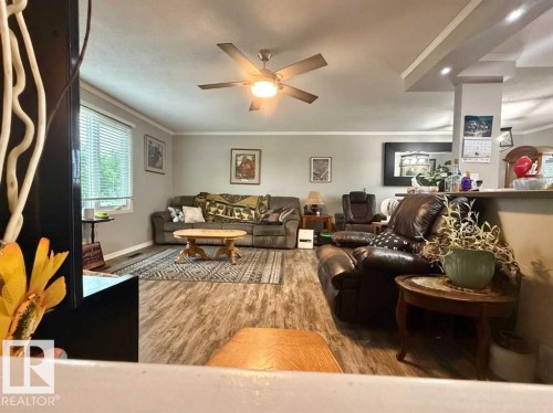 229 Parkview Drive, Wetaskiwin, AB 