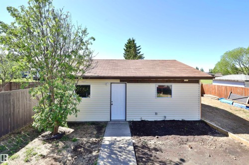 229 Parkview Drive, Wetaskiwin, AB 
