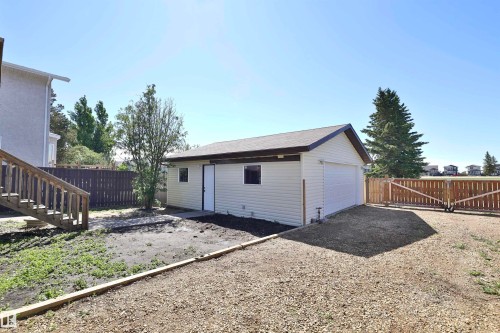229 Parkview Drive, Wetaskiwin, AB 