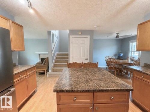 105 Keystone Crescent, Leduc, AB - Indoor Photo Showing Kitchen