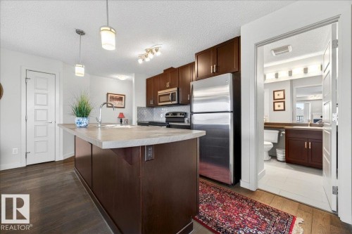 425 6084 Stanton Drive, Edmonton, AB 