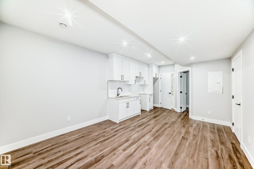 11170 73 Avenue Nw, Edmonton, AB 
