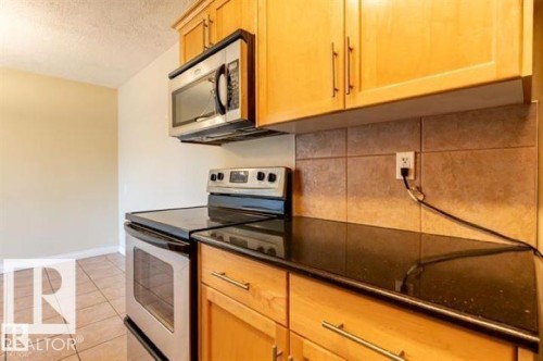 Kitchen - 307 8215 83 Avenue, Edmonton, AB 