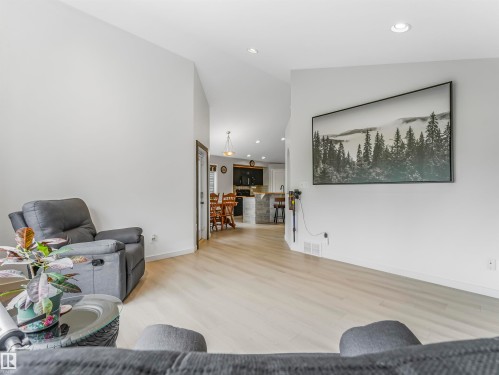 105 Rue Moreau, Beaumont, AB 