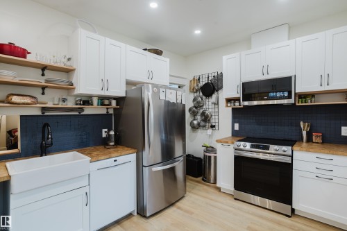 9929 88 Avenue, Edmonton, AB 
