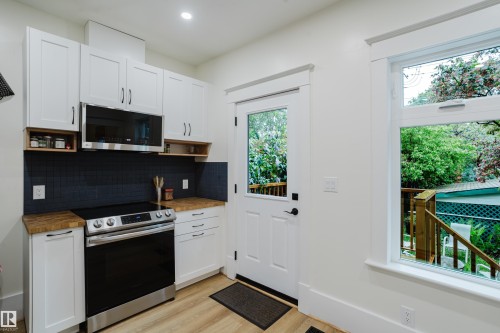 9929 88 Avenue, Edmonton, AB 
