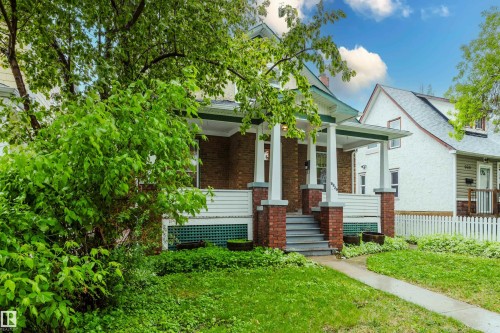 9929 88 Avenue, Edmonton, AB 
