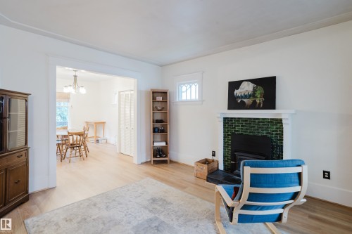9929 88 Avenue, Edmonton, AB 