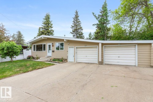 29 Greenview Crescent, St. Albert, AB 