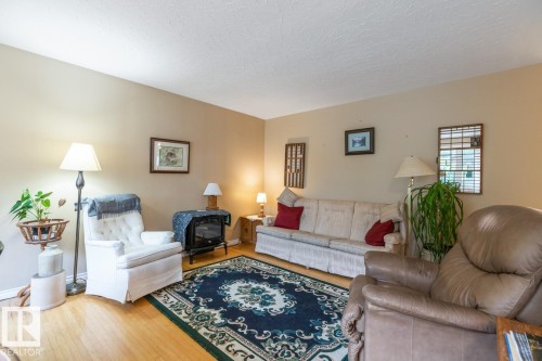29 Greenview Crescent, St. Albert, AB 