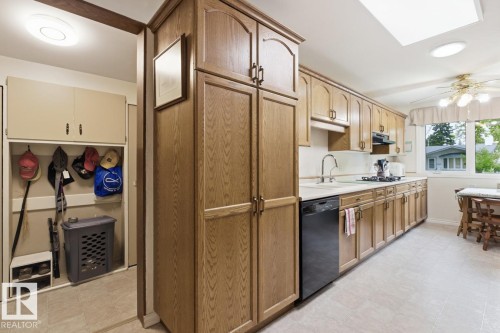 29 Greenview Crescent, St. Albert, AB 