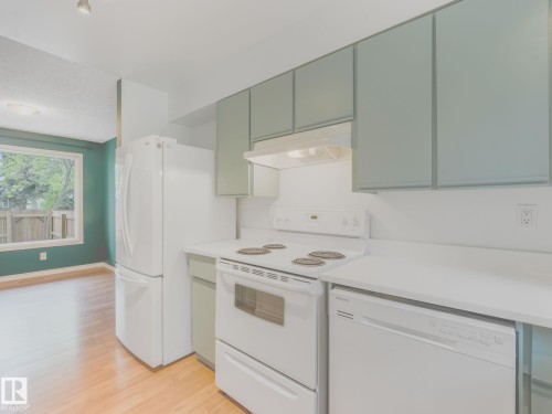 Pantry is across from fridge - 17108 100 Street, Edmonton, AB 