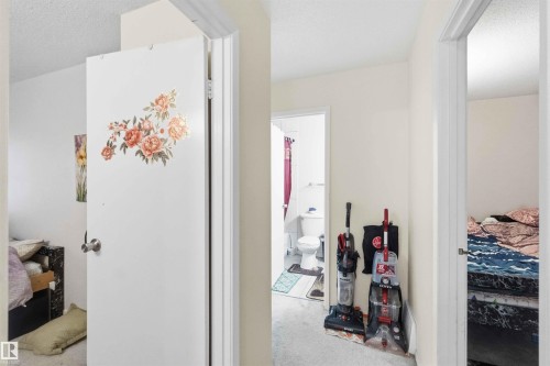 Image quality insufficient for description - 203 11421 34 Street Nw, Edmonton, AB 
