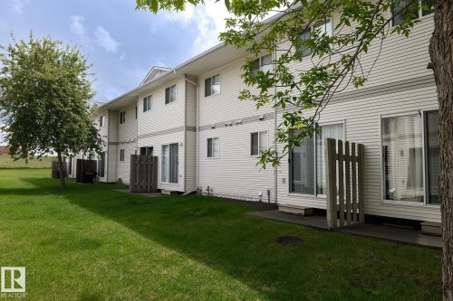 403 610 KING Street  Spruce Grove, AB T7X 4J9