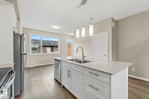 2282 Glenridding Boulevard, Edmonton, AB 