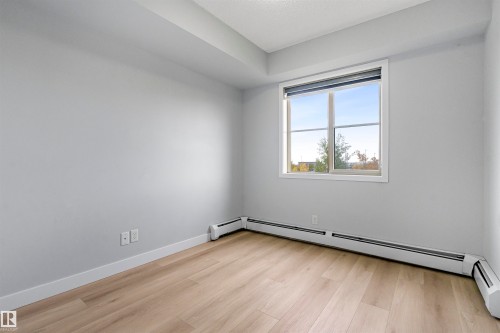 208 107 Watt Common, Edmonton, AB - Indoor Photo Showing Other Room