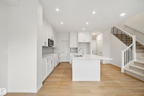 20731 24 Avenue, Edmonton, AB 