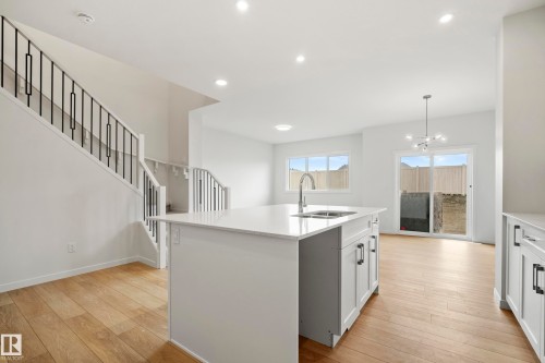 20731 24 Avenue, Edmonton, AB 