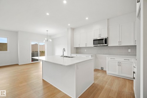 20731 24 Avenue, Edmonton, AB 